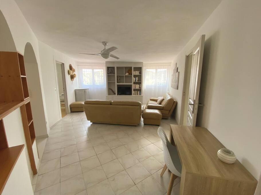 A Louer Haut De Villa 4 Pieces A Sainte-Maxime Golfe De St-Tropez Dış mekan fotoğraf