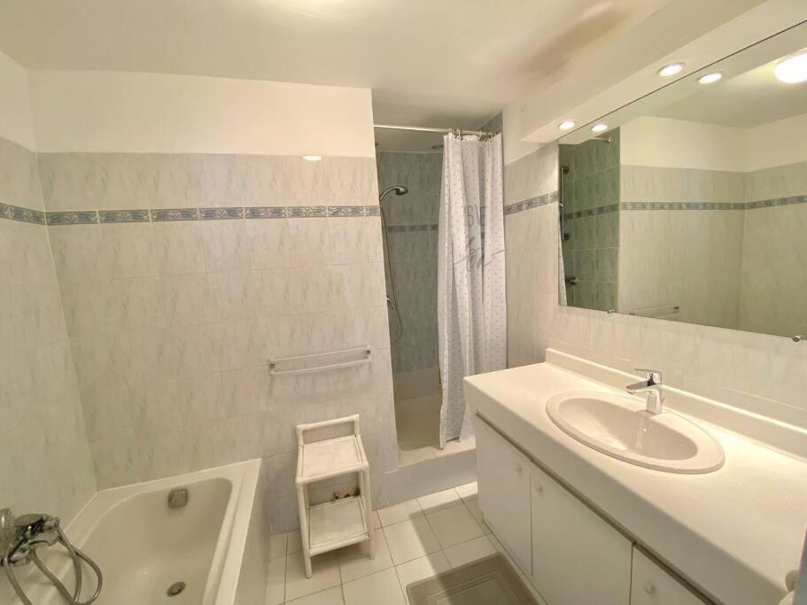 A Louer Haut De Villa 4 Pieces A Sainte-Maxime Golfe De St-Tropez Dış mekan fotoğraf